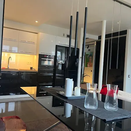Stare Miasto Rynek Sienny Apartment *
