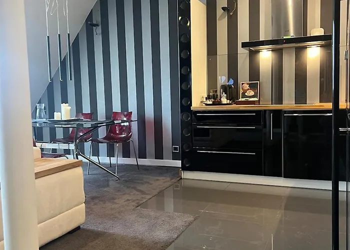 Stare Rynek Sienny Lägenhet